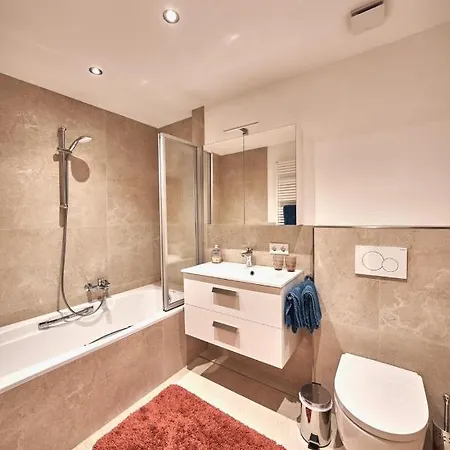 Haus Josef-herold-strasse 17a 公寓 *