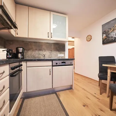 Haus Josef-herold-strasse 17a *