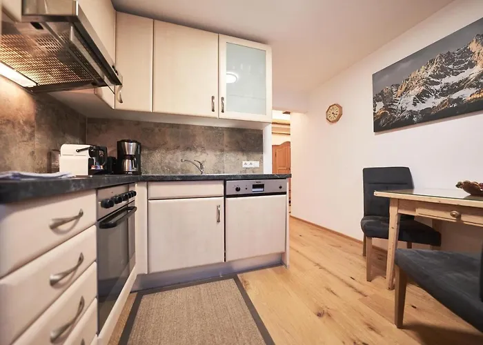 Haus Josef-herold-strasse 17a *